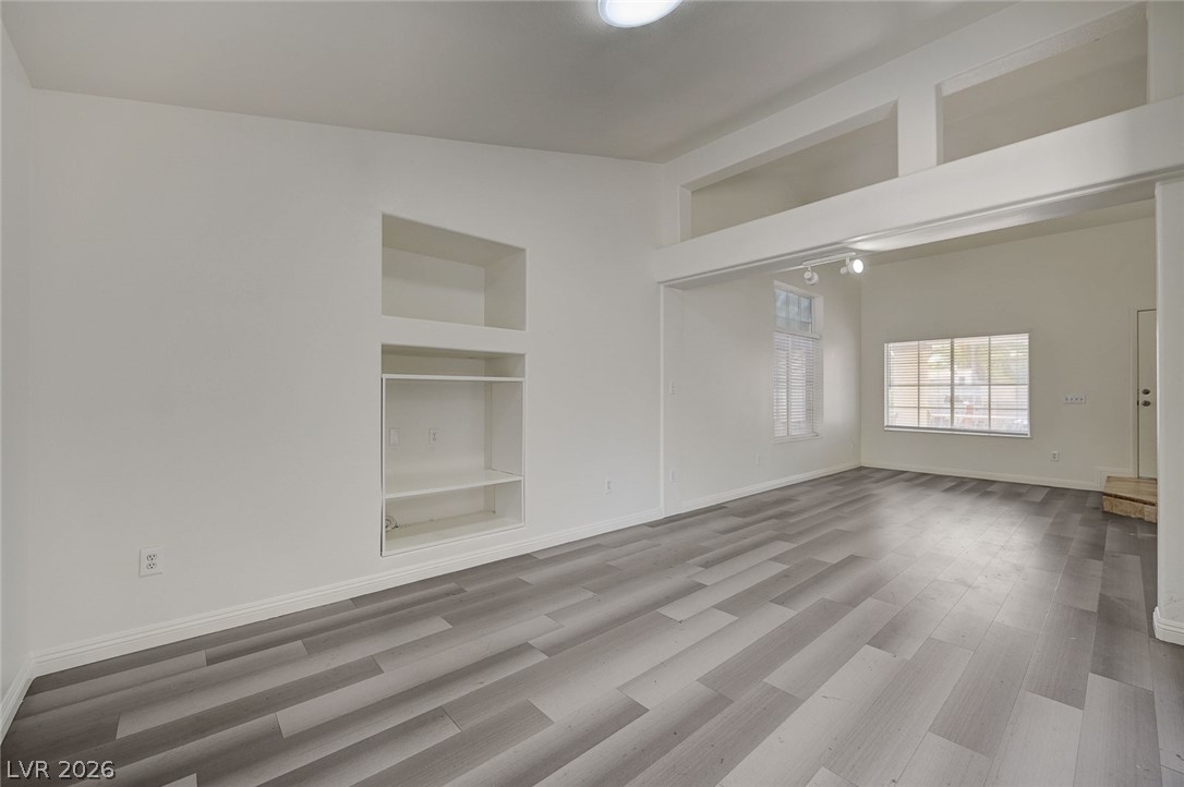 9496 Heatwave Street Property Photo 13
