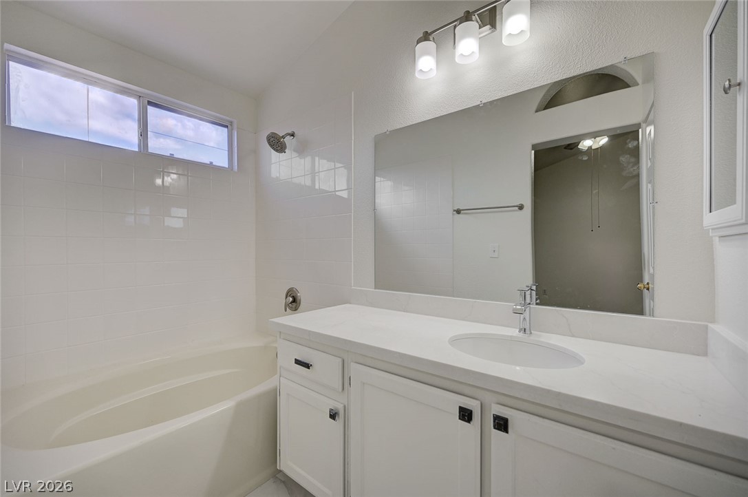 9496 Heatwave Street Property Photo 38