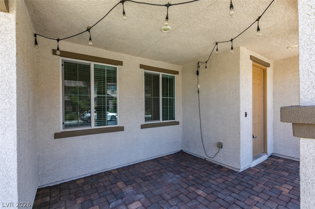 2864 Cabrillo Terrace Property Photo 4