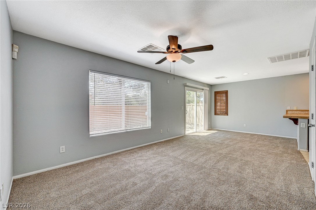 8433 Spencer Canyon Street Property Photo 8