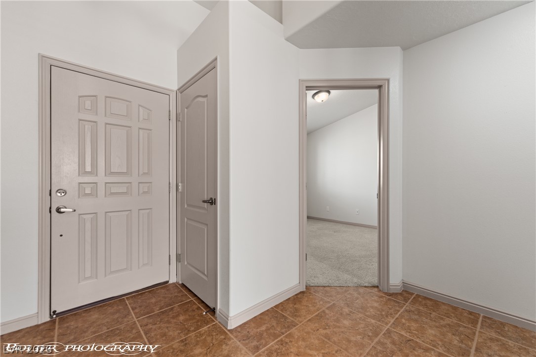 874 Glendale Road Property Photo 12