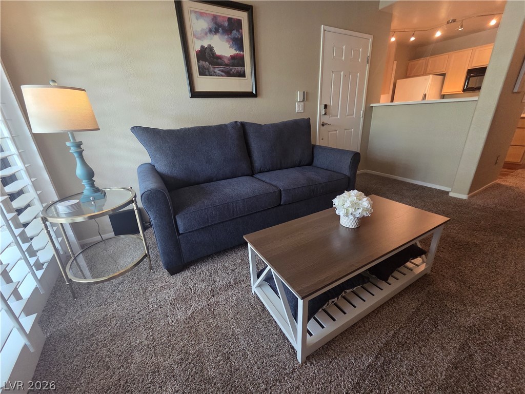 950 Seven Hills Drive 3023 Property Photo 5