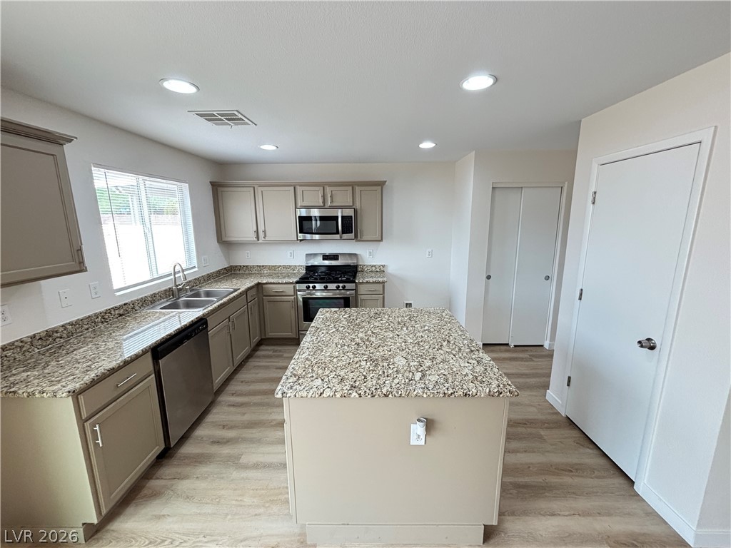 1729 Ronzard Avenue Property Photo 3
