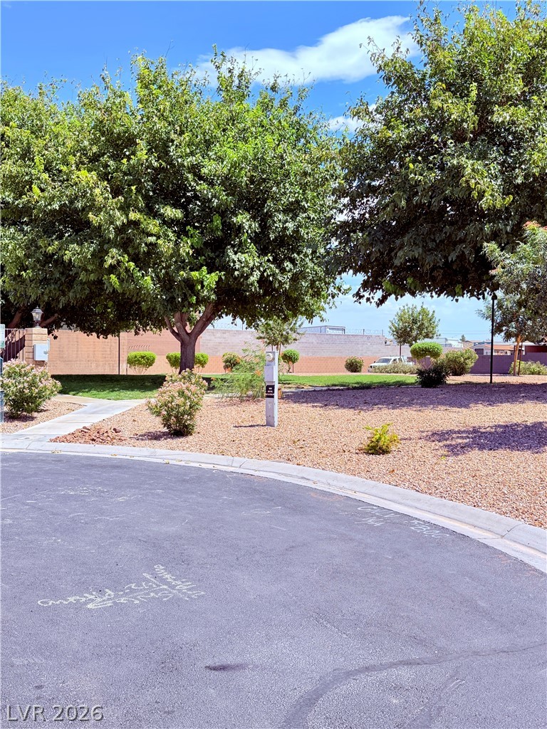 4182 Queen Isabel Court Property Photo 4