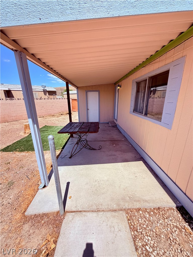 4182 Queen Isabel Court Property Photo 15