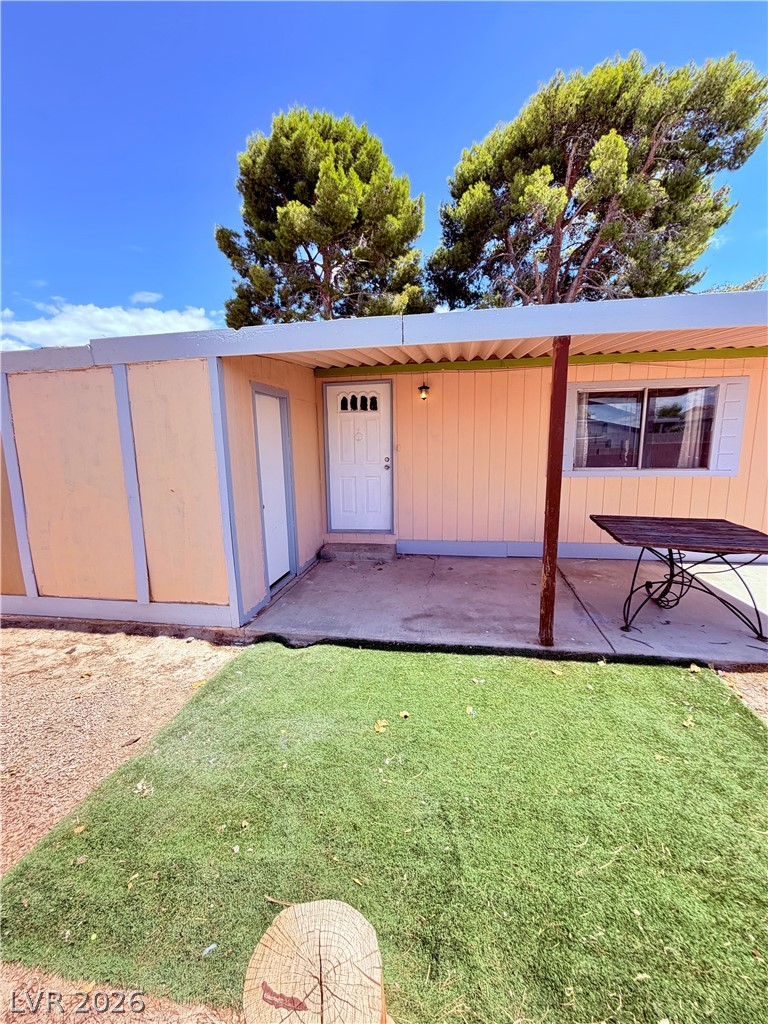 4182 Queen Isabel Court Property Photo 16