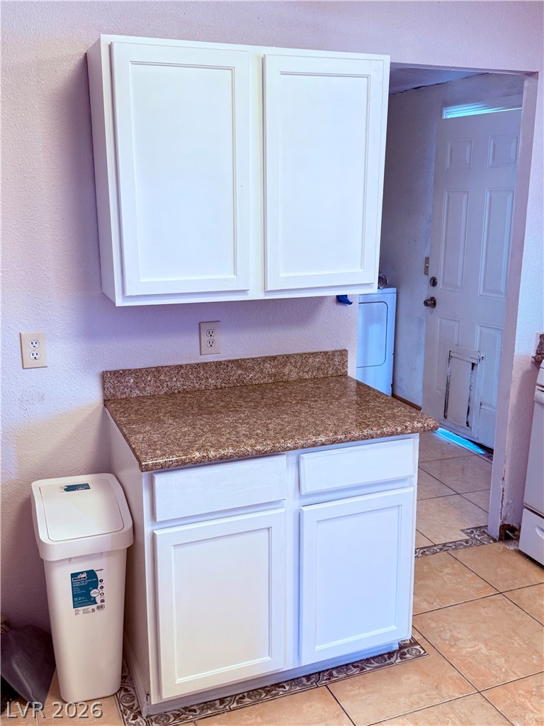 4182 Queen Isabel Court Property Photo 23