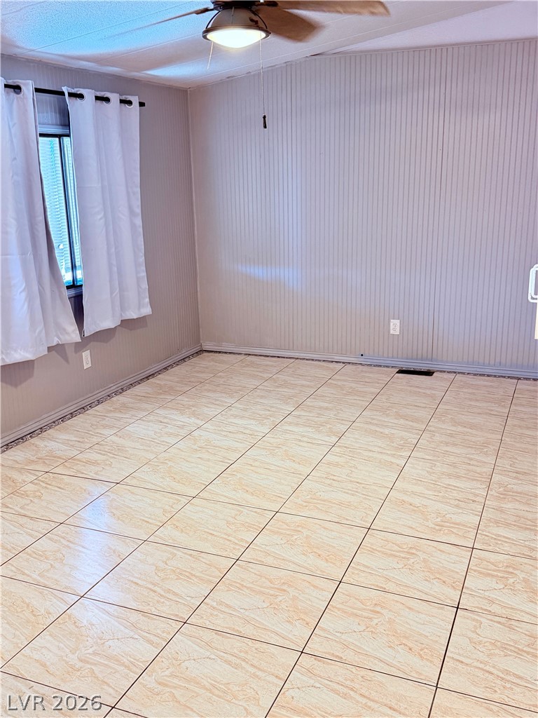 4182 Queen Isabel Court Property Photo 27