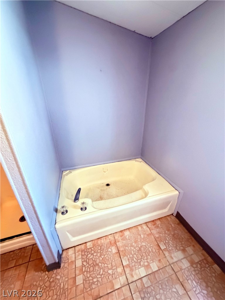 4182 Queen Isabel Court Property Photo 35