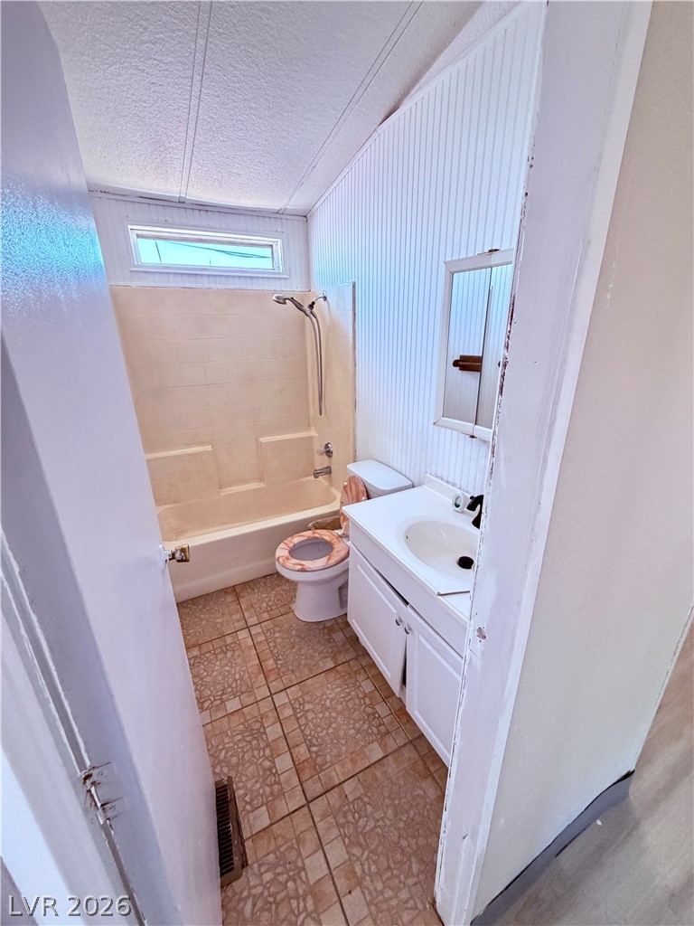 4182 Queen Isabel Court Property Photo 42
