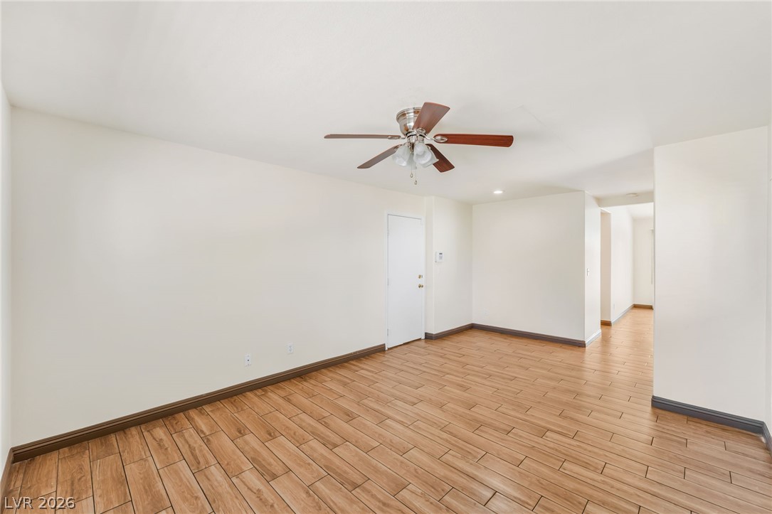 2027 Fountain Valley Way Property Photo 19