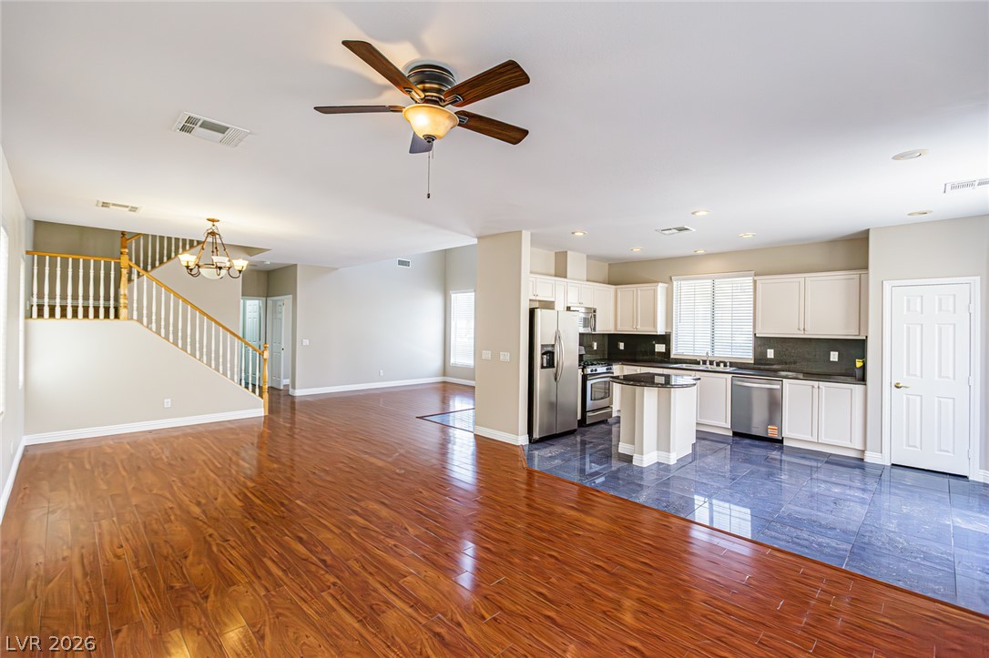 8018 Retriever Avenue Property Photo 9