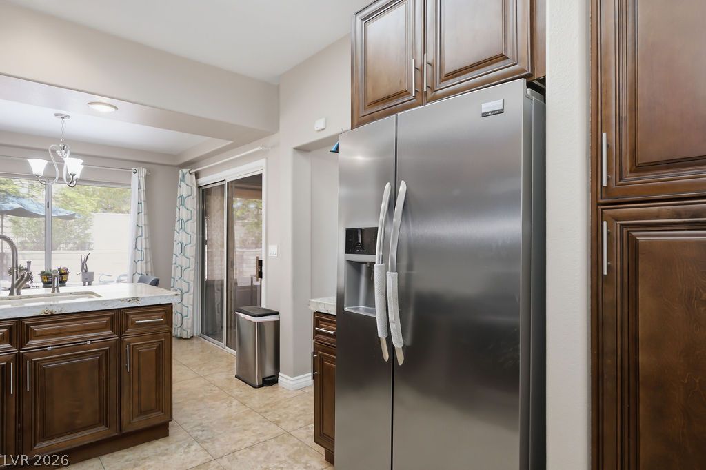 2521 Springbrook Drive Property Photo 4