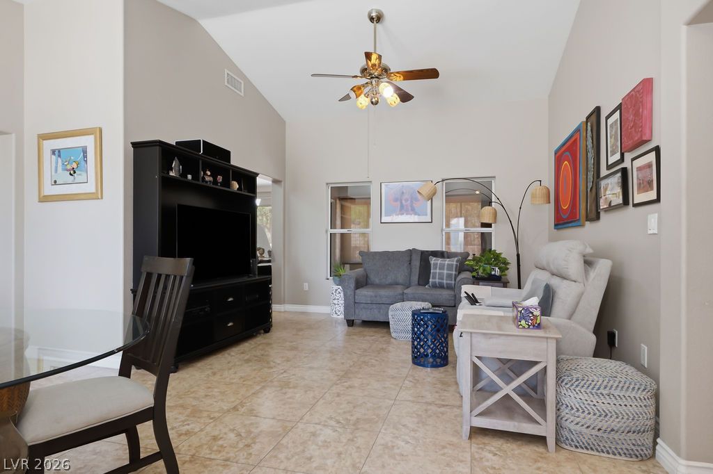 2521 Springbrook Drive Property Photo 10