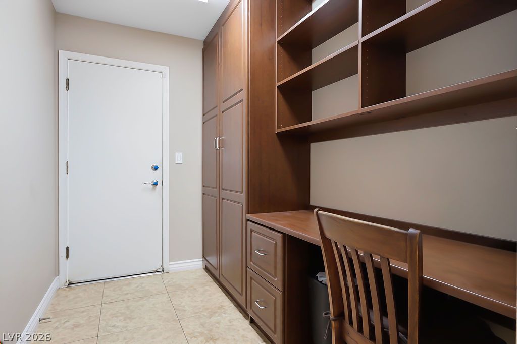 2521 Springbrook Drive Property Photo 23