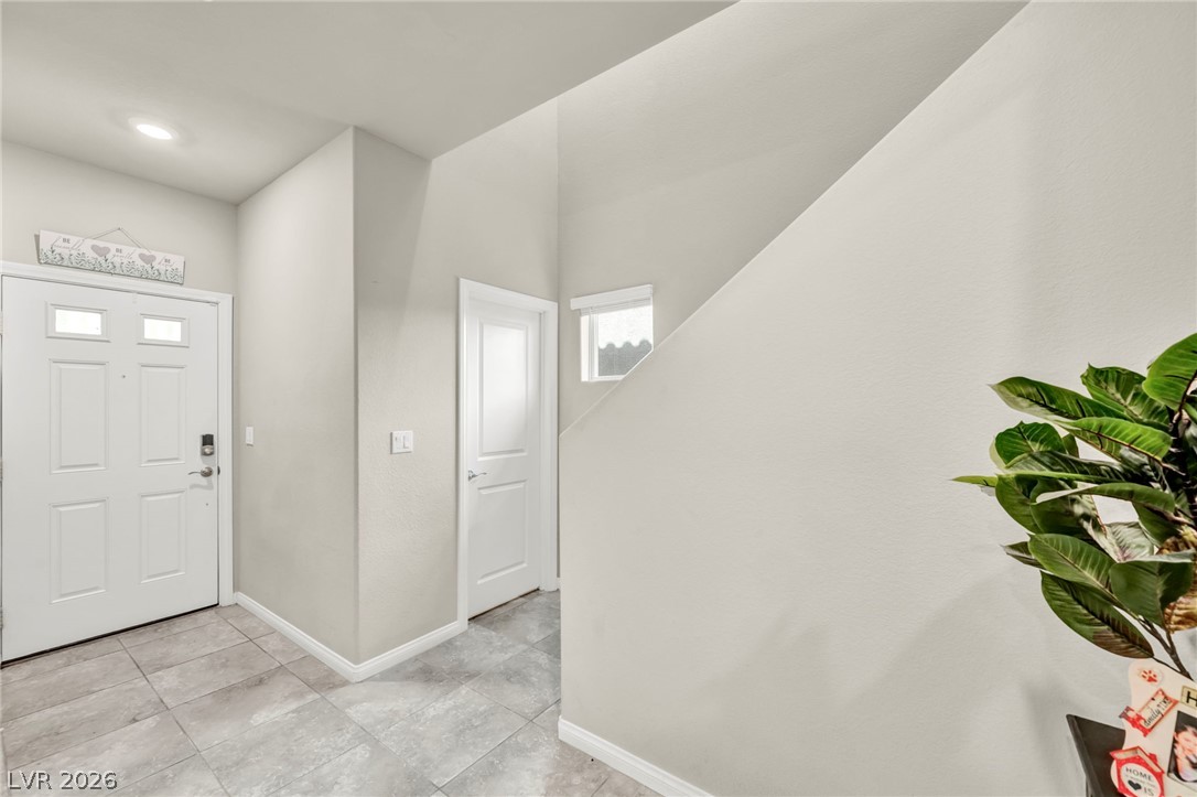10932 Meridian Fields Avenue Property Photo 7