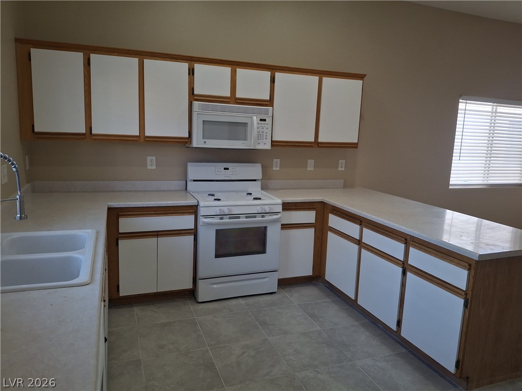 2120 Fred Brown Drive Property Photo 7