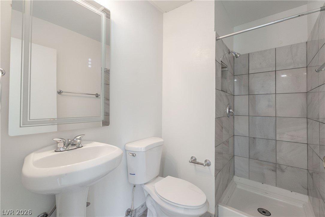 2298 Golden Arrow Drive Property Photo 33