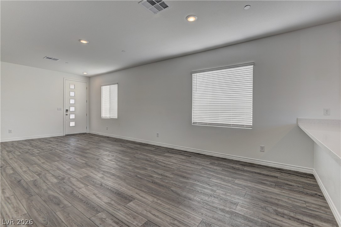222 Palisade Falls Avenue Property Photo 5