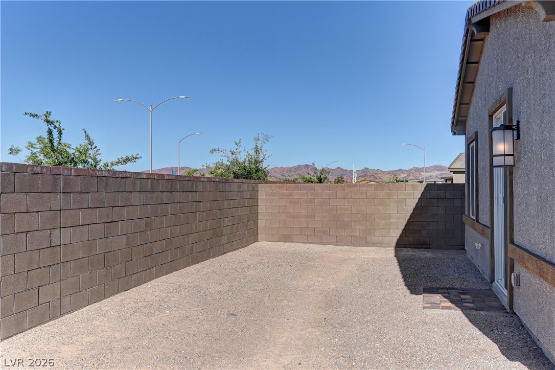 222 Palisade Falls Avenue Property Photo 20