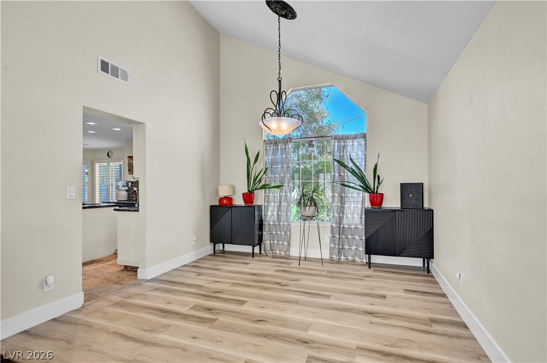 5260 Drifting Dunes Drive Property Photo 10