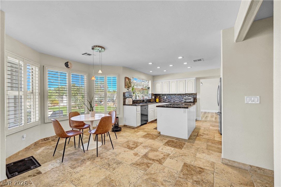 5260 Drifting Dunes Drive Property Photo 21