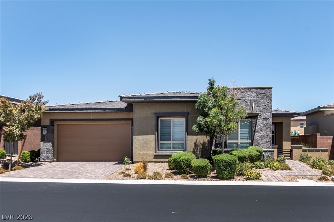9868 Gemstone Sunset Avenue Property Photo 1