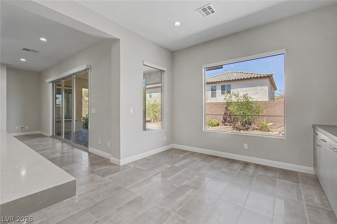 9868 Gemstone Sunset Avenue Property Photo 12
