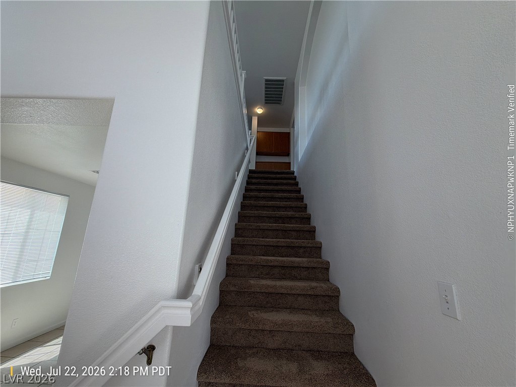5434 Ragged Robin Court Property Photo 7