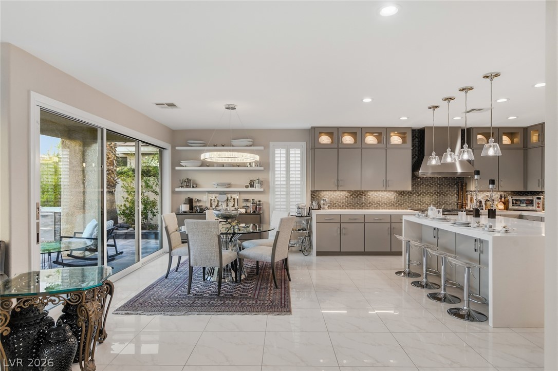 10721 Capesthorne Way Property Photo 14