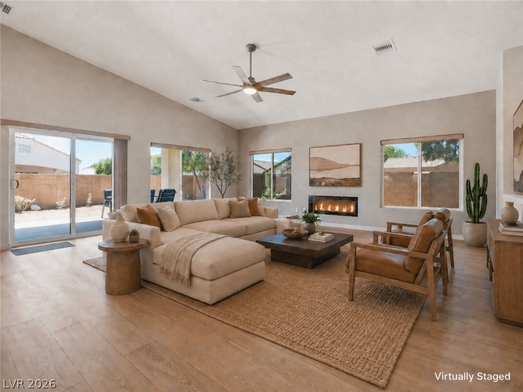 1427 Palm Drive Property Photo 8