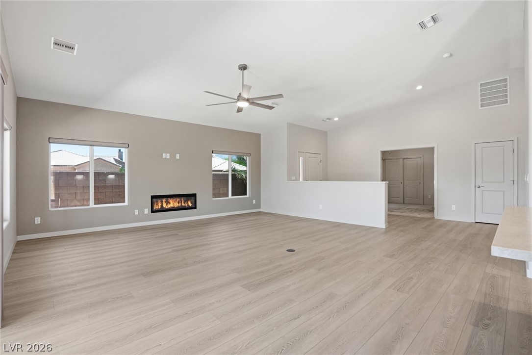 1427 Palm Drive Property Photo 10