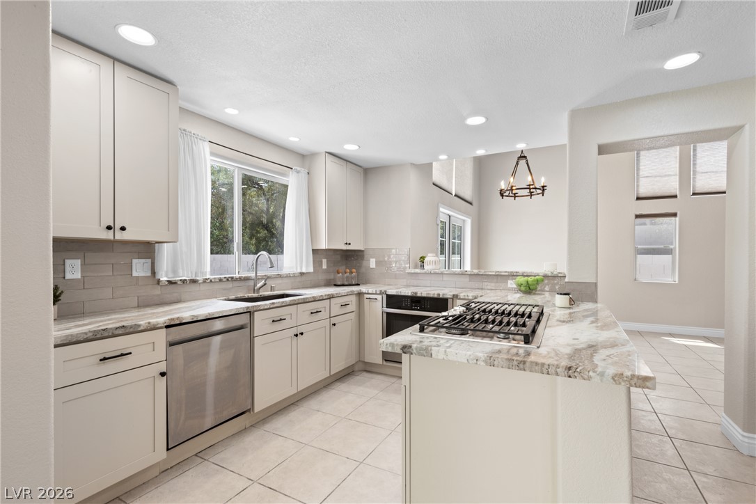 66 Huntfield Drive Property Photo 3