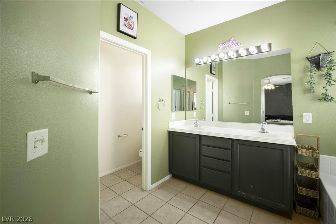 10645 Lessona Street Property Photo 20