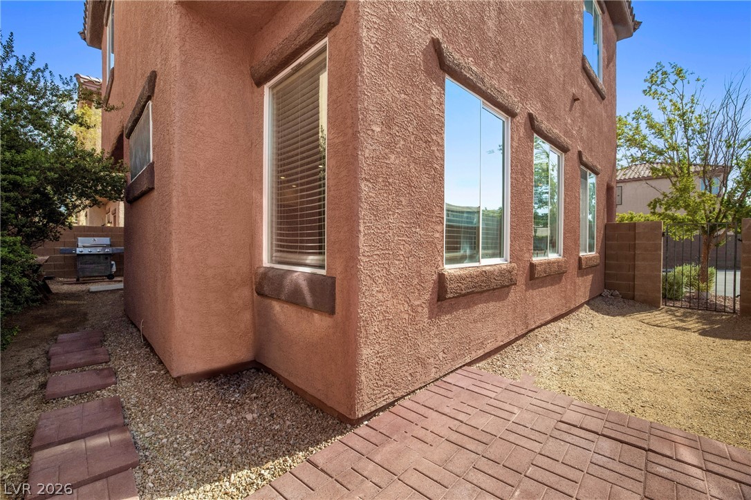 10645 Lessona Street Property Photo 31