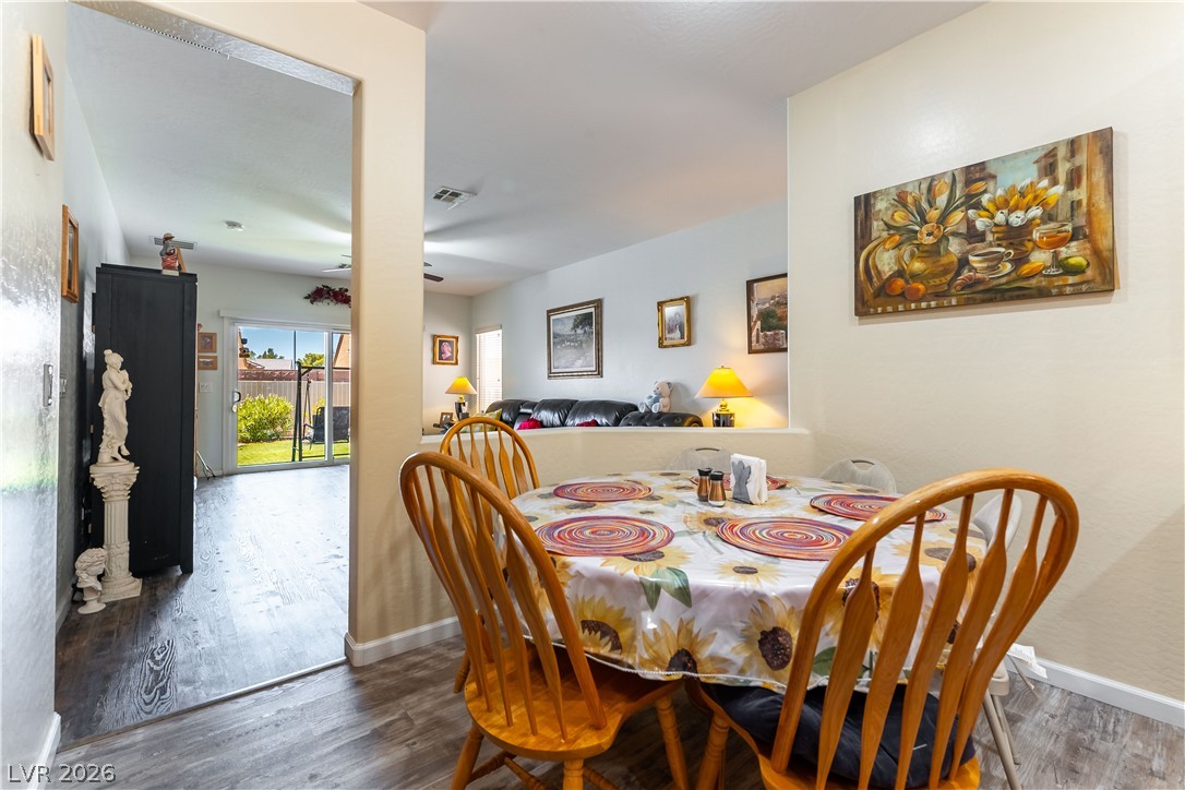 2109 Bay Thrush Way Property Photo 11