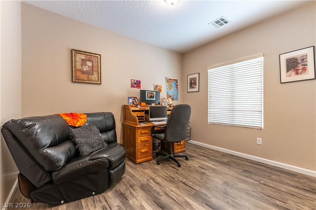 2109 Bay Thrush Way Property Photo 18