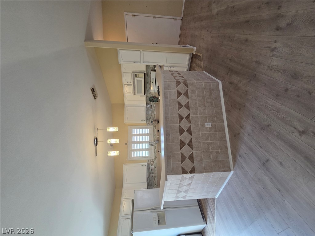 4952 Mascaro Drive Property Photo 9