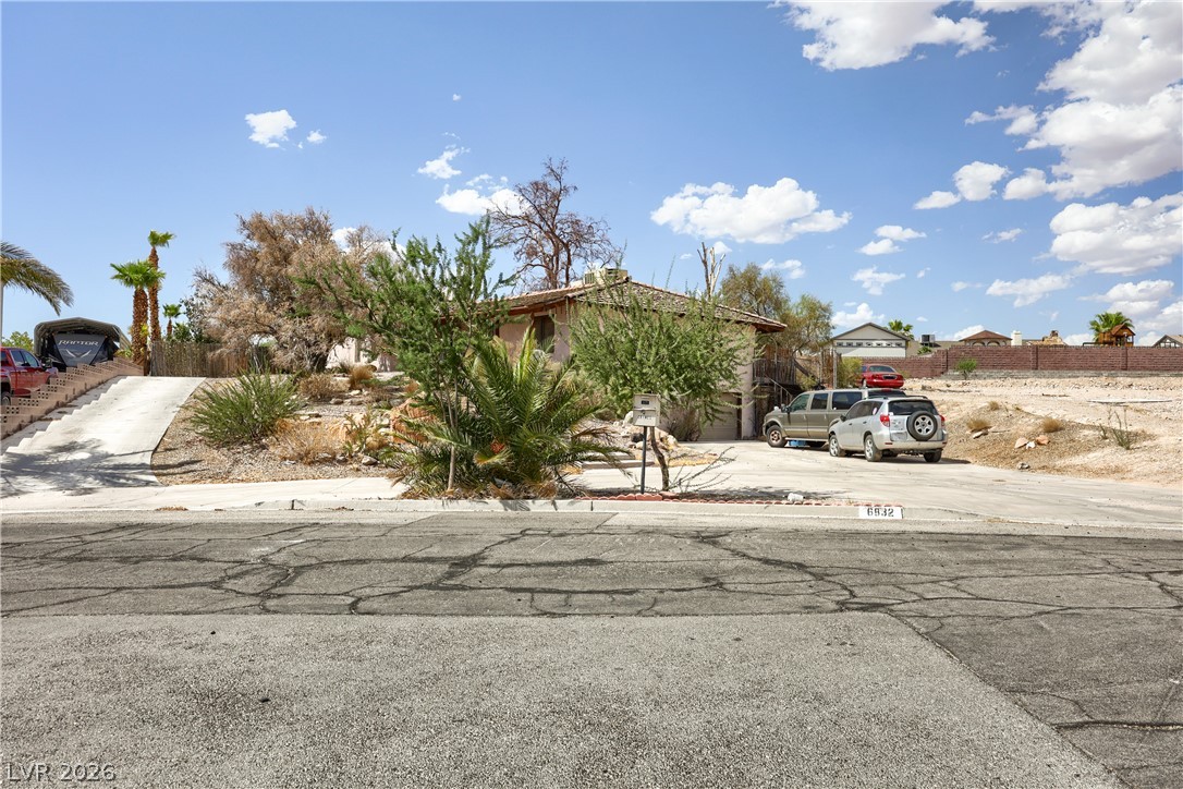 6832 Suncrest Avenue Property Photo 3