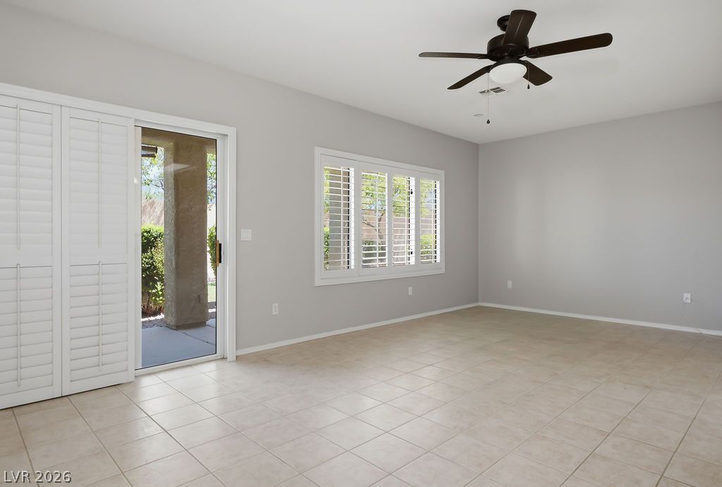 2517 Springville Way Property Photo 8