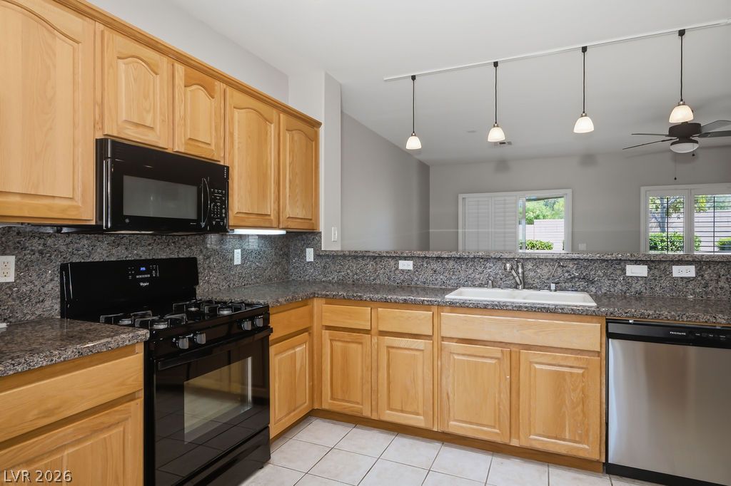2517 Springville Way Property Photo 13