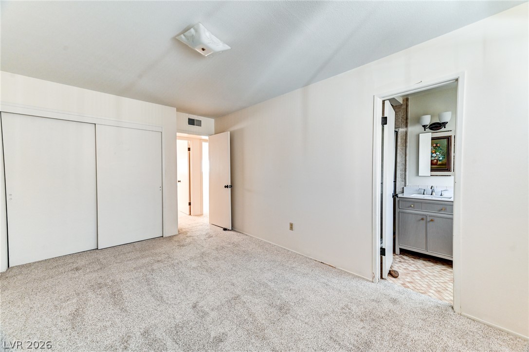 3701 East Carey Avenue Property Photo 18