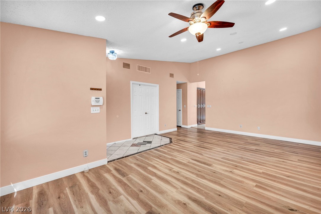 6237 Carmen Boulevard Property Photo 5
