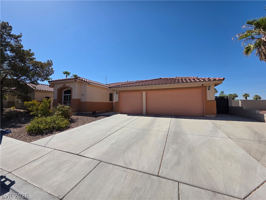 6323 Mahogany Peak Avenue Property Photo 2