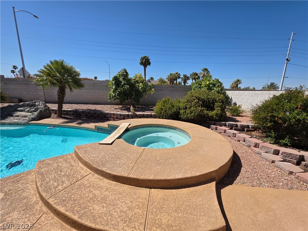 6323 Mahogany Peak Avenue Property Photo 13