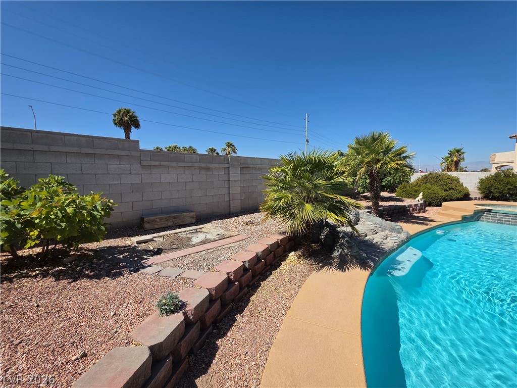 6323 Mahogany Peak Avenue Property Photo 17