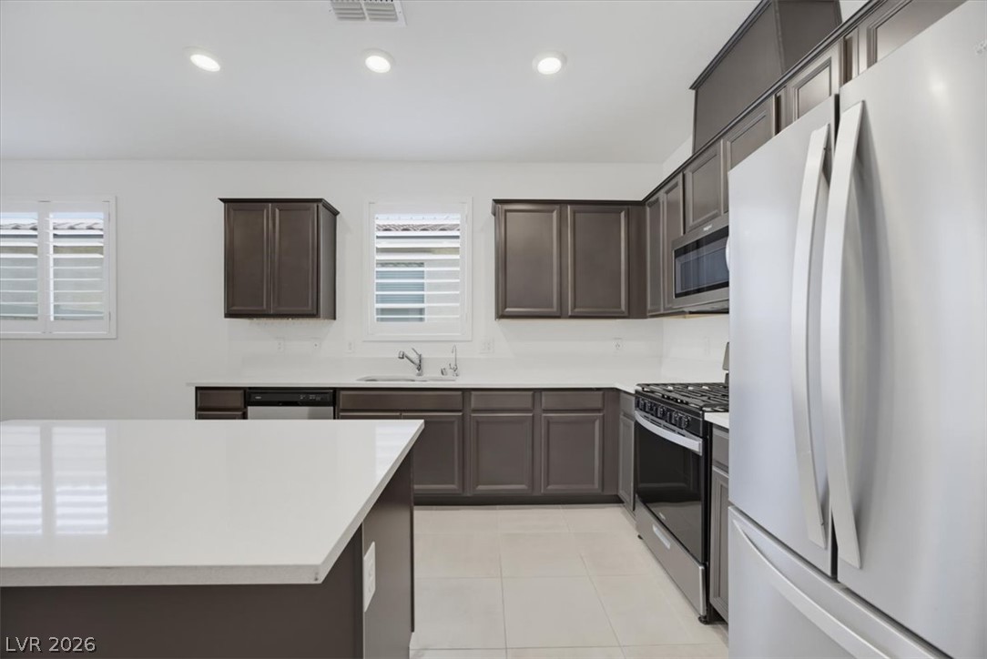 6819 Feather Hill Street Property Photo 13