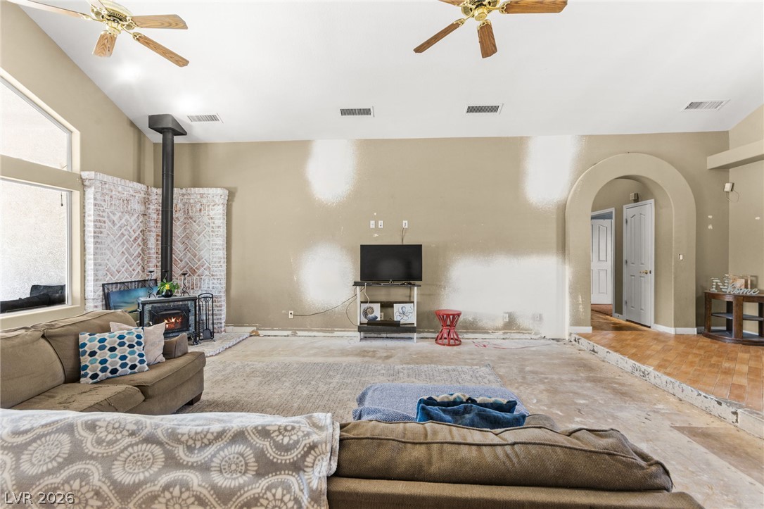 8810 West Washburn Road Property Photo 10