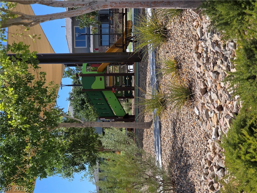 382 Nine Mile Creek Drive Property Photo 41