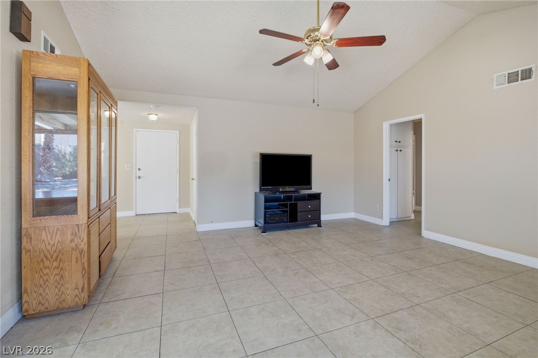 4014 Ridgewood Avenue Property Photo 8